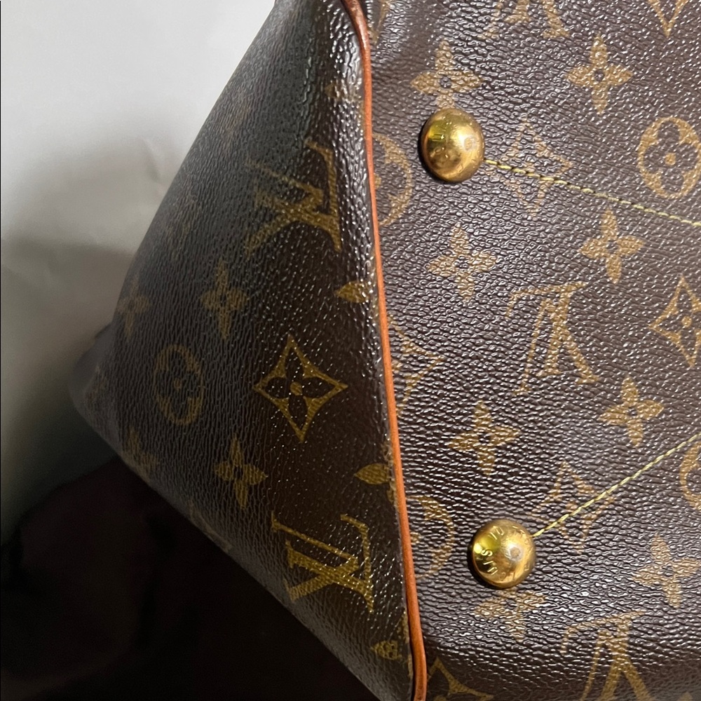 Louis Vuitton Tivoli GM bag in Monogram Canvas. - Picture 5 of 10